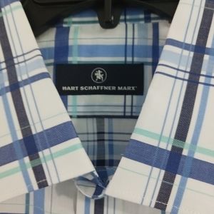 Short-sleeved button down shirt